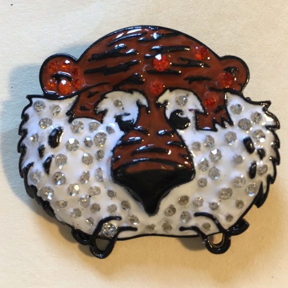 LSU / AUBURN FANS Tiger Pin 1 3/4" x 1 1/2". - Picture 2 of 4